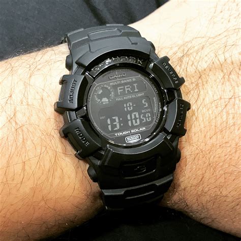 tactical watch for law enforcement